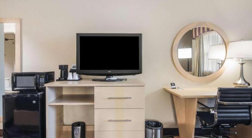 Americas Best Value Inn Alliance Extérieur photo